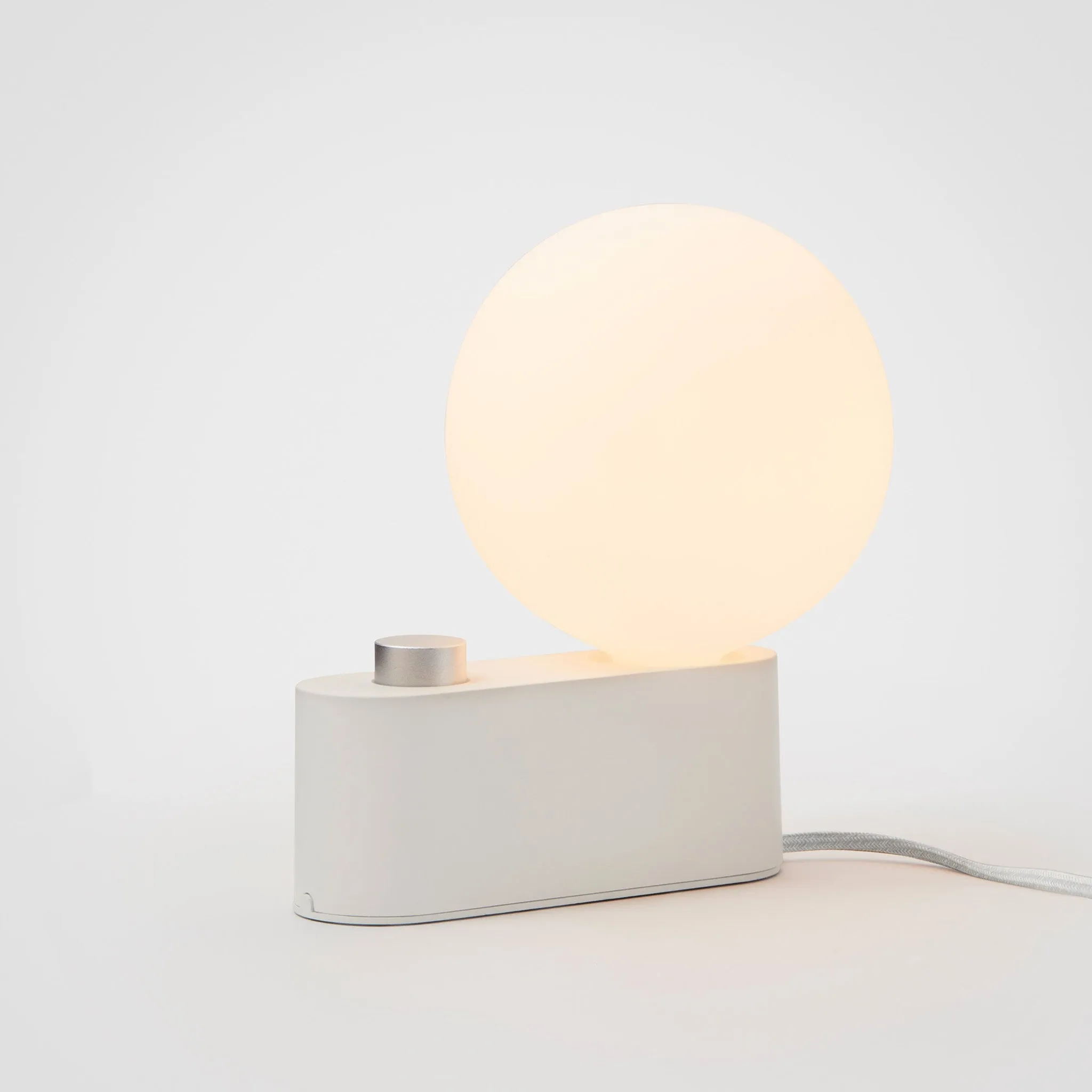 Alumina Multi-Use Lamp in Chalk