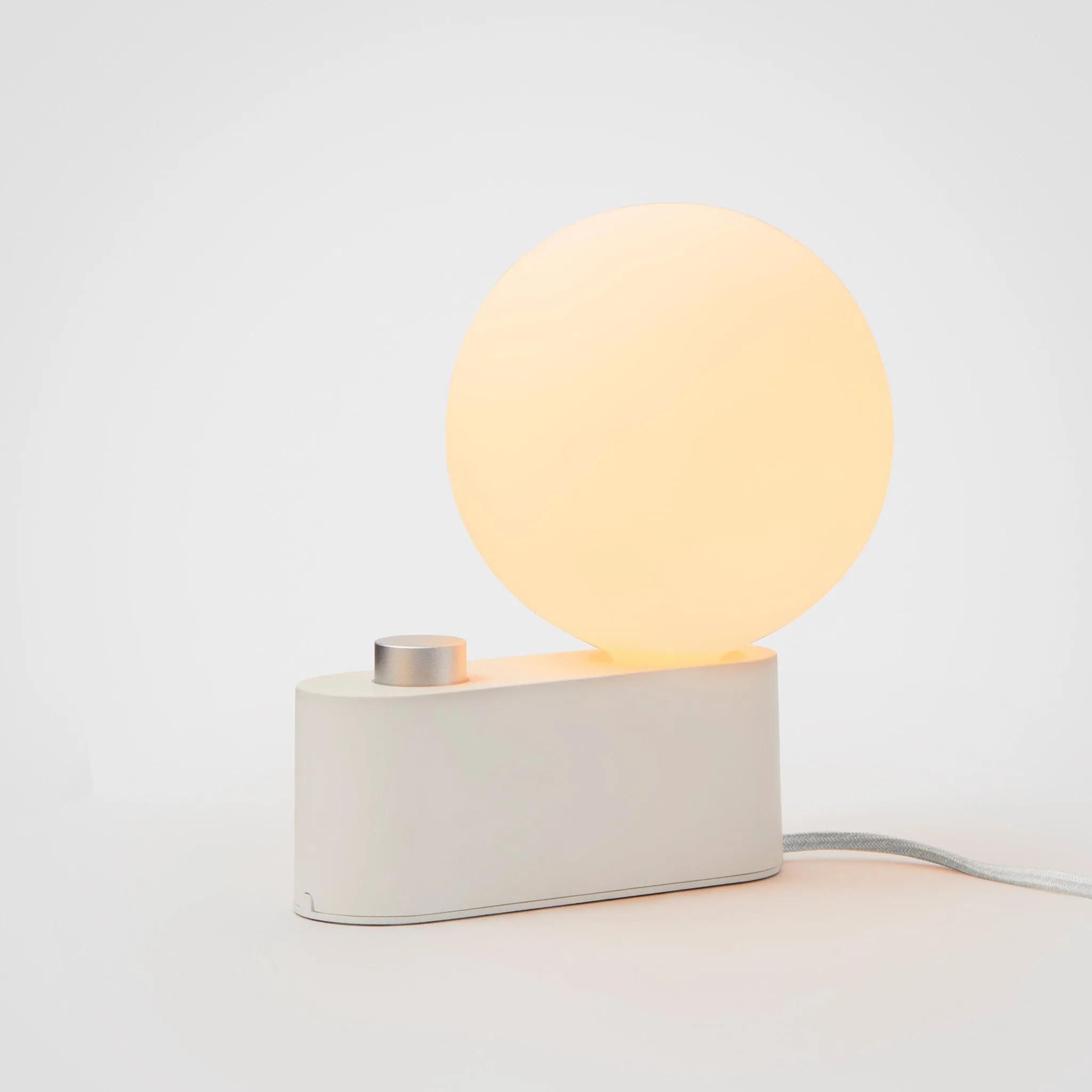 Alumina Multi-Use Lamp in Chalk